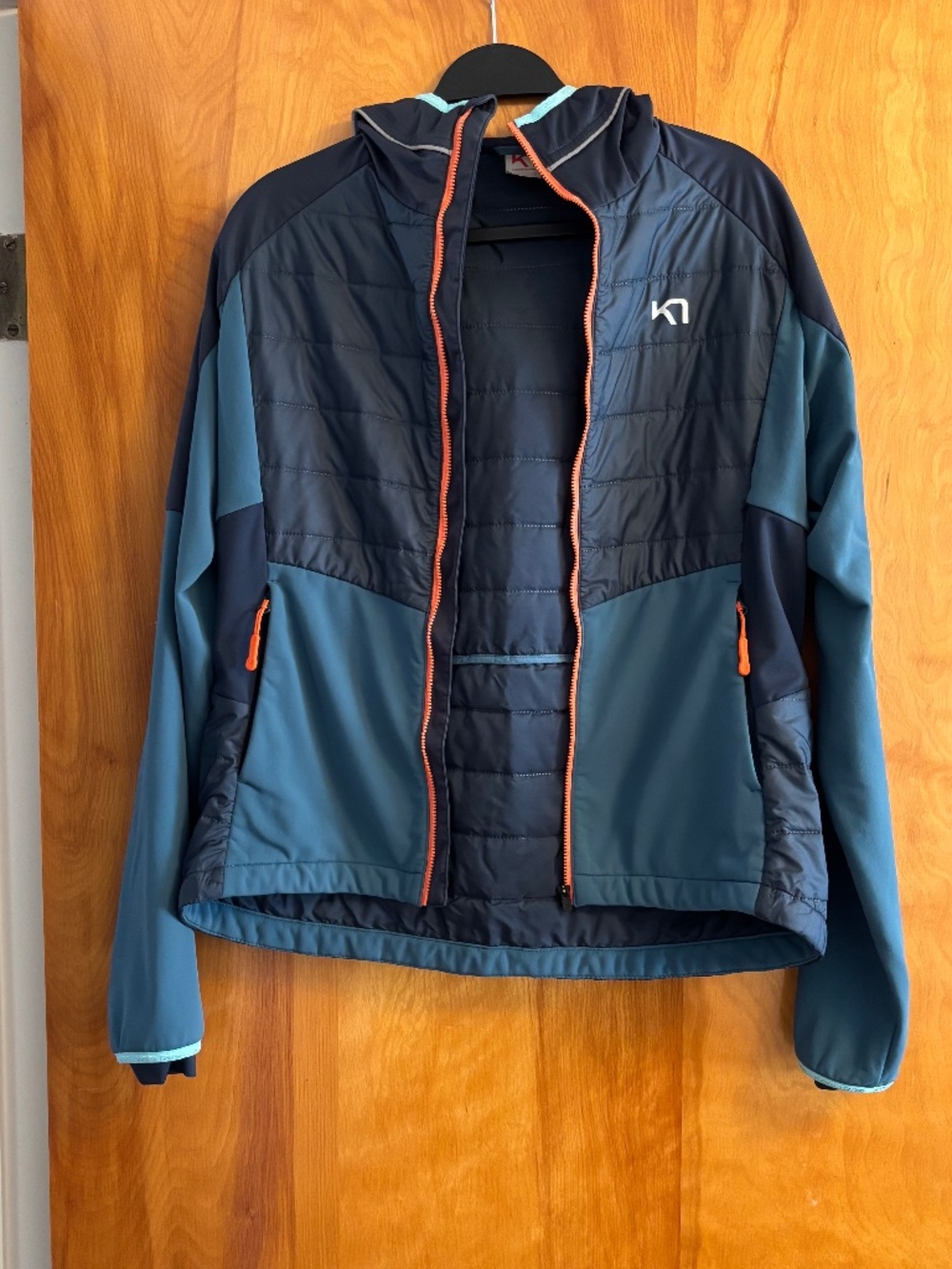 Kari Traa blue jacket